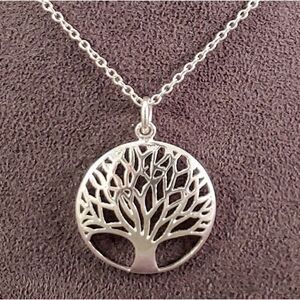 NEW Sterling Silver Tree of Life Necklace Pend…